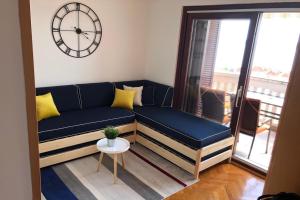 Apartments with WiFi Crikvenica - 24137