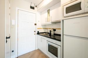 Aquamarina II beachside