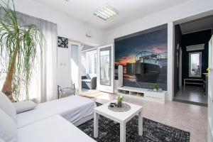 Family friendly house with a swimming pool Brodarica, Sibenik - 24117