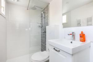 Appartements Chambre independante Belem : Chambre Double avec Salle de Bains Privative