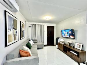 Cozy 3BR Bungalow House with Netflix & Games