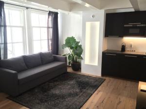 Apartments 1680