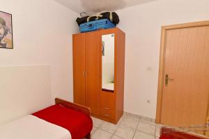 Apartments by the sea Vir - 21836