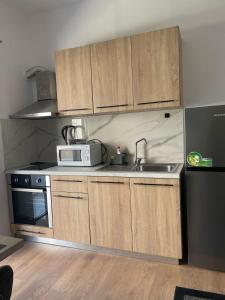 Cozy Apartment near Center