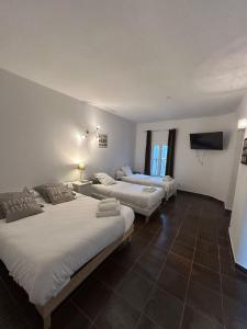 Hotels Auberge les Galets : Chambre Familiale