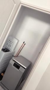 Maisons de vacances Un air de provence avec piscine disponible seulement en fin de journee - A 5min de l-A7 et A9 : photos des chambres