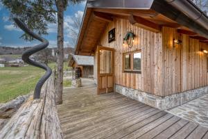 Enchanted Cosy Chalet Kalanka - Happy Rentals 