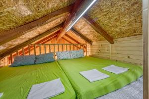 Enchanted Cosy Chalet Kalanka - Happy Rentals
