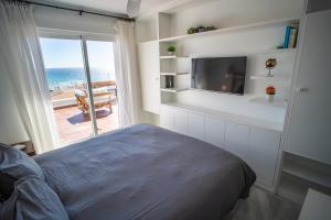 Best sea views and walk to beach 2 bed Apt RDR493