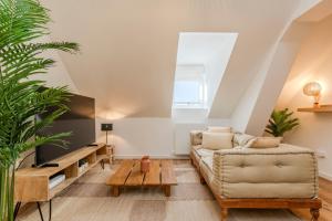 Le Maya - Proche Ville Fortifiée - Centre-Ville