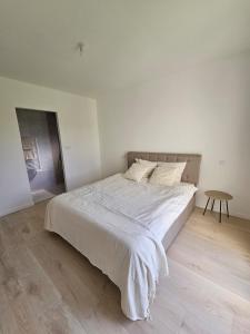 Villas Beautiful House, Villa, Pool VILLA AZURE PISCINE : photos des chambres