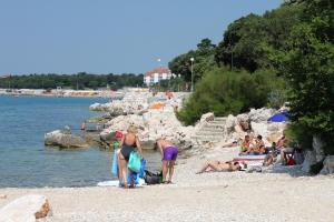 Apartments with parking spaces Novi Vinodolski - 24265