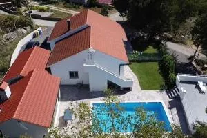 Holiday house with a swimming pool Zmijavci, Zagora - 24240 - Podbablje