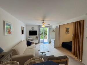 Appartement 2ch, terrasses parking, 50m de la plage