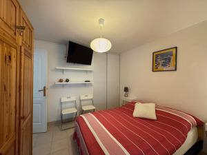 Appartement 2ch, terrasses parking, 50m de la plage