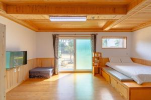 Jeju Camp Harris Spa Pension