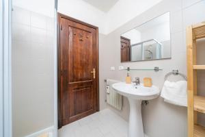 GuestHost - Lovely Flat x6 in Nature with Parking Space