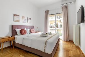 Arco - Sleek 2-BR Apt in the Heart of Athens