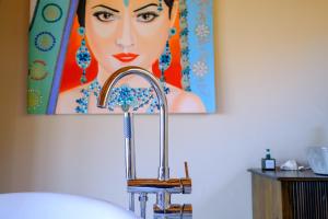 Hillside Chalet with panoramic views