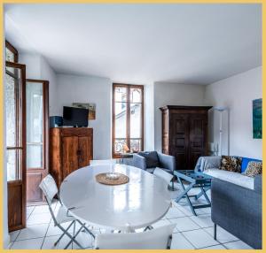 Appartements Le Panorama d-Autrefois I T3 I Talloires : photos des chambres