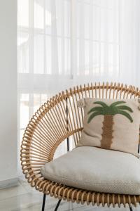 Fantastic PH near Hard Rock walk to beach RDR479