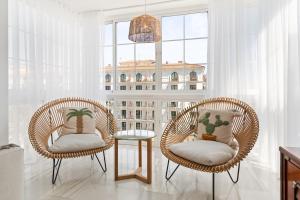 Fantastic PH near Hard Rock walk to beach RDR479