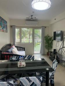 2Br Suite Shore Residences by JMS