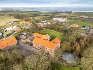 Large Pool House With 15 Bedrooms And Lots Of Activity Options, - Vester Jølby