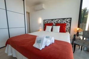 Villas Maredo - West Corsica Stunning view, Infinity pool : photos des chambres