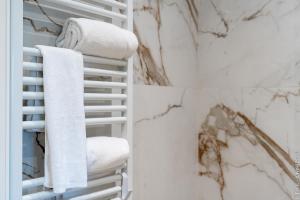 Sous la Houlette, 3 Suites, Pool and Sona on demand