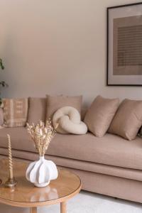 Minimal Luxury Apartments in Kolonaki by UPSTREET