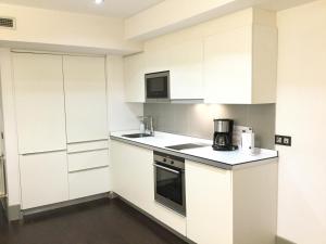 Victor Hugo 4 dcha BajoA by Forever Rentals