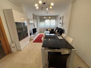 Marina Raset - Serviden