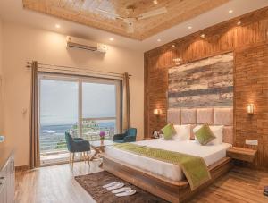 LakeView Kasauli Cottage