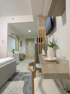 Simple Haven at Inspiria Davao Beside Abreeza Mall - Fully Equipped Studio by Rico