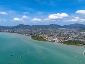 Chalong Bay View 3BR Pool Villa Long One A4