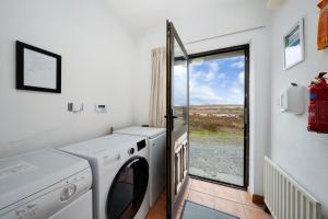 Cottage 118 - Cleggan