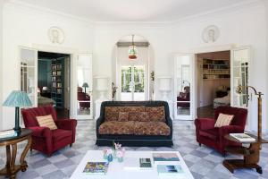 Relais La Foleia - Luxury Villa with private lake
