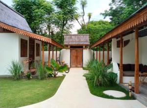 Phòng Giường Đôi Nhìn Ra Vườn (Double Room with Garden View)