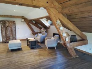 B&B / Chambres d'hotes Chambre d'hotes LES BRIMBELLES : photos des chambres