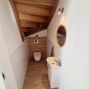 Przystanek Osłonin- całoroczny dom na wynajem