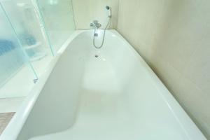 A New Experience of Private Vacation and Work in Patong