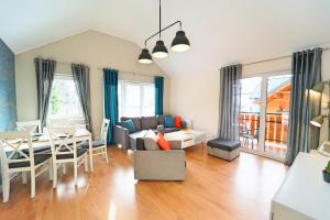 Apartamenty EverySky - Emilii Plater 18-18A