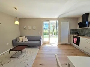 Ferienwohnung mit Garten in Lörrach 17 min vom ESC - Steinen