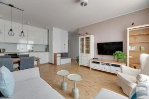 Przymorze Apartment - Home Office & Gym