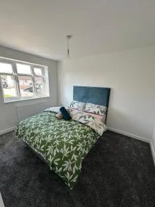 Charming and Cosy 4 bedroom House - Stockport - 登顿