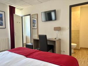 Hotels Hotel de France Contact-Hotel : Chambre Quadruple Confort