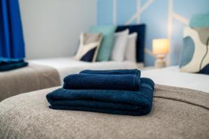 Charming Apartment by the Sea