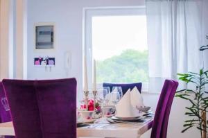 Stylish suburb apartment with private parking & wifi, between city centre and Brijuni pristine seaside