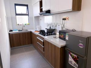 spacious elegant two bedroom apartment with swimming pool, private parking space, children playground ,gym and beatable city views